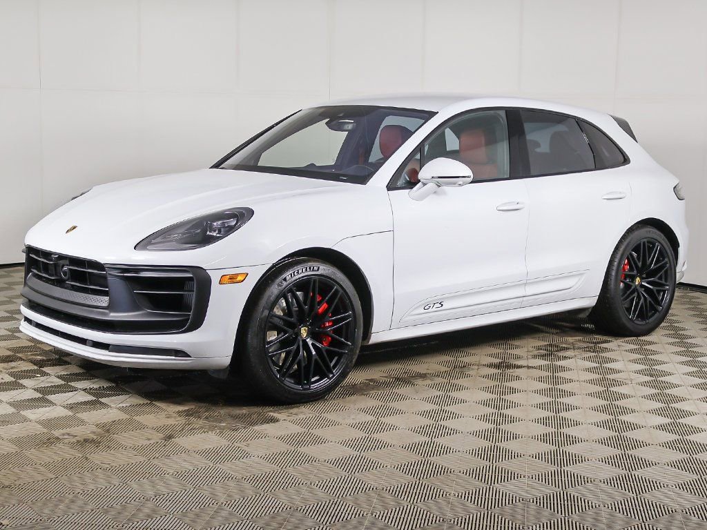 Used 2024 Porsche Macan GTS AWD/4WD image 10