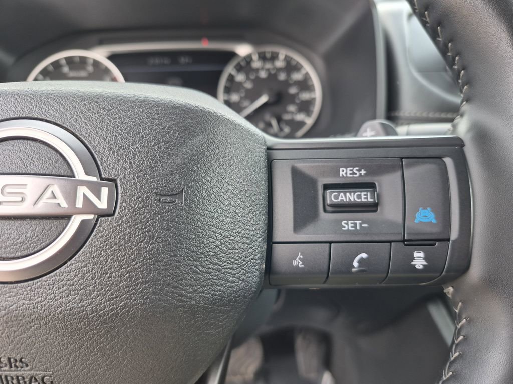 Used 2025 Nissan Rogue SV AWD/4WD image 20