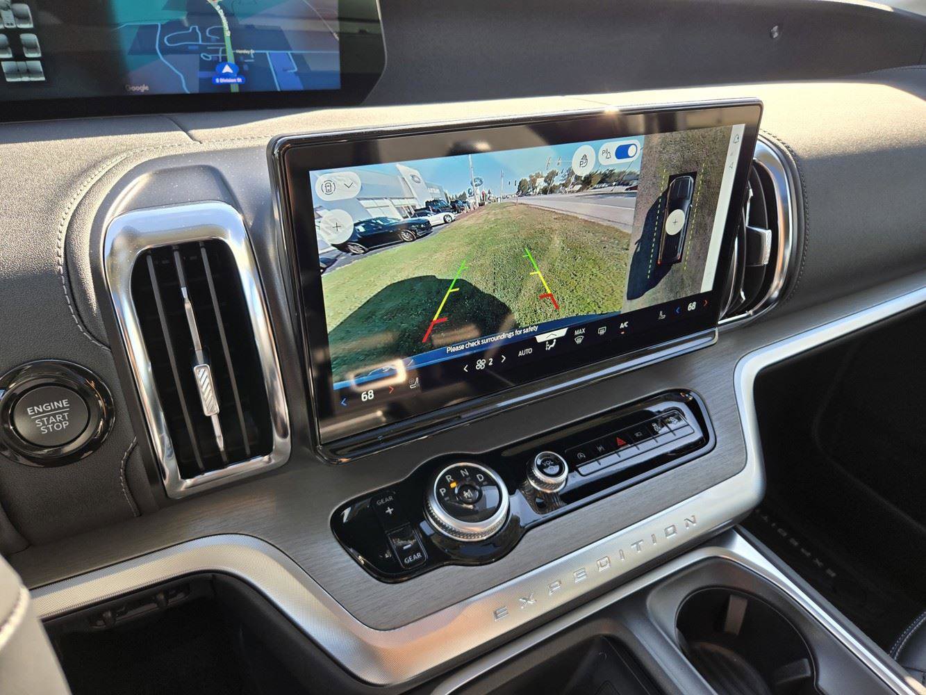 New 2025 Ford Expedition Platinum image 10