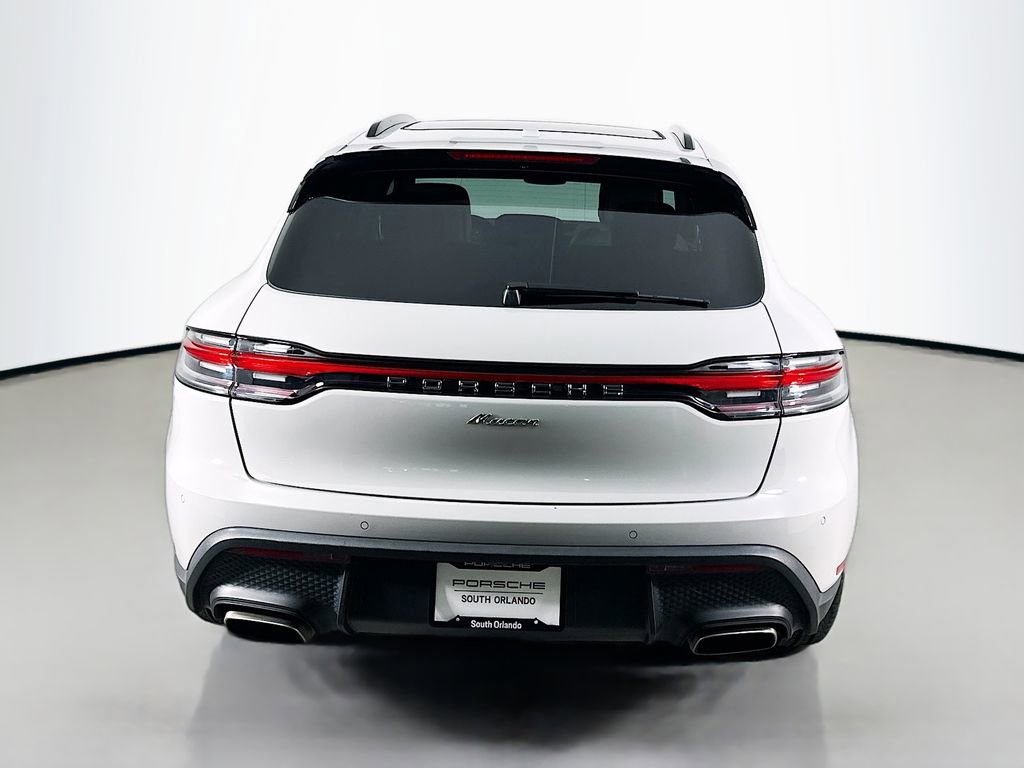 Certified 2023 Porsche Macan image 10