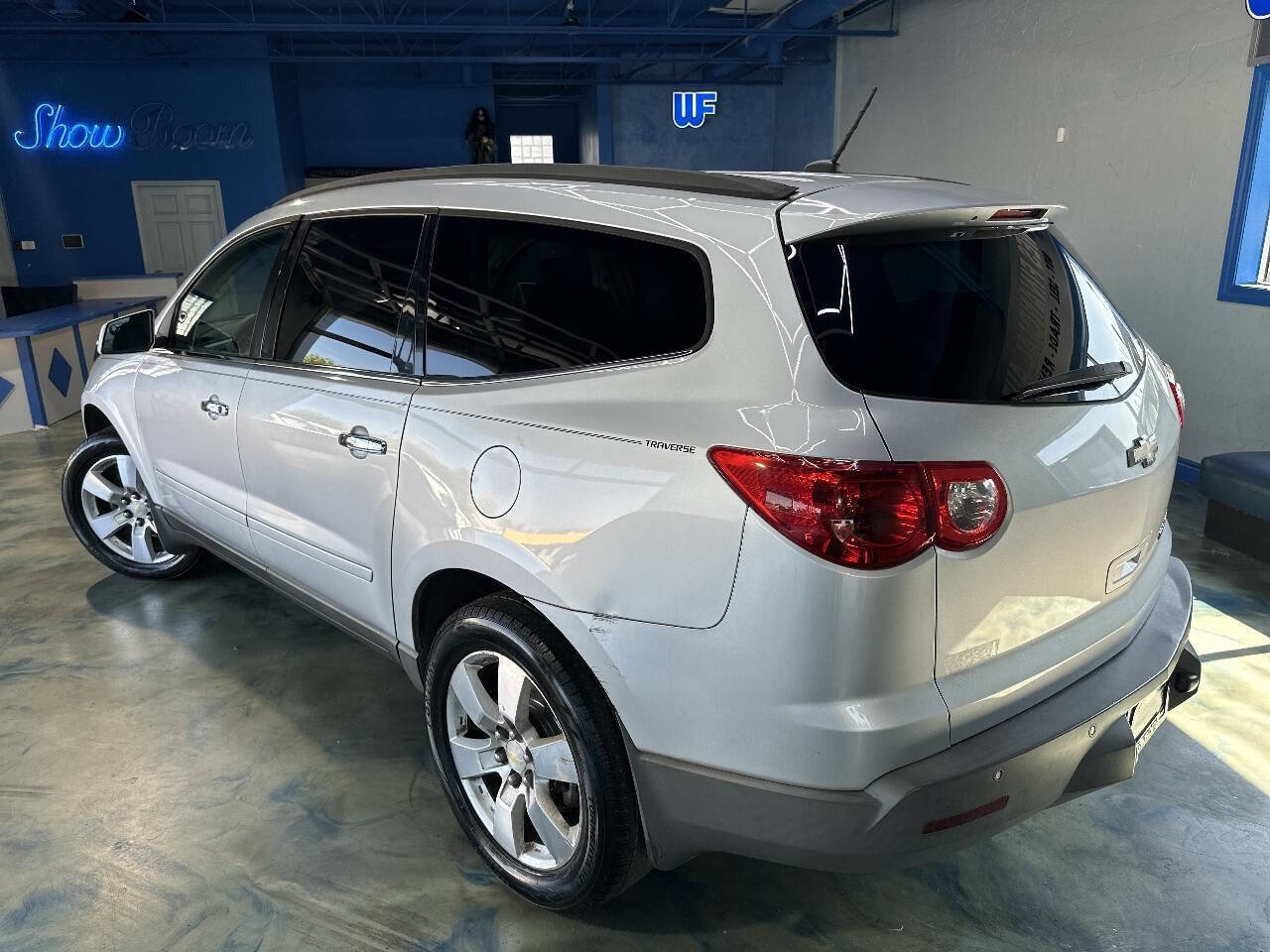 Used 2012 Chevrolet Traverse LT w/ All-Star Edition image 3