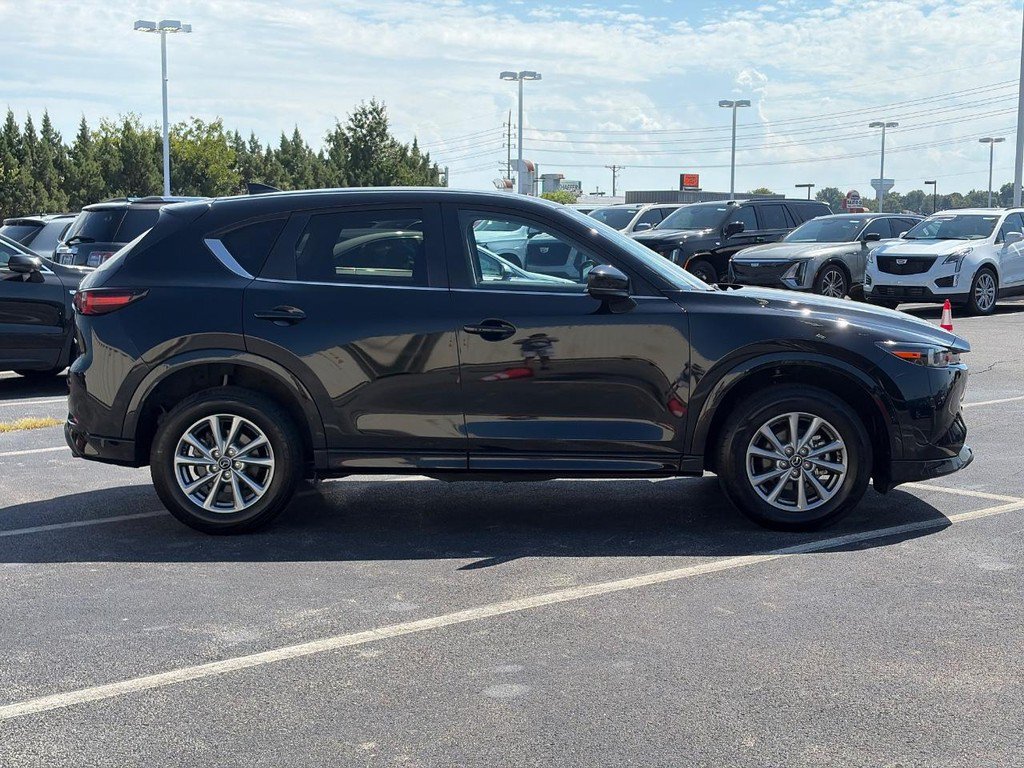 Used 2025 MAZDA CX-5 AWD 2.5 S w/ Select Package image 2
