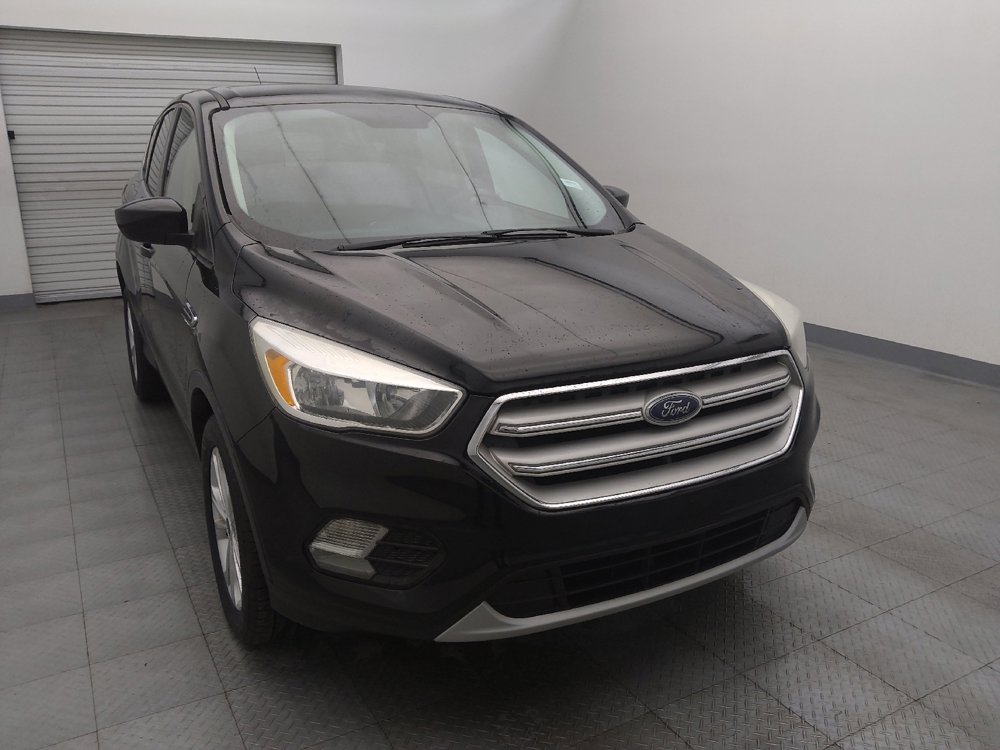 Used 2017 Ford Escape SE image 14