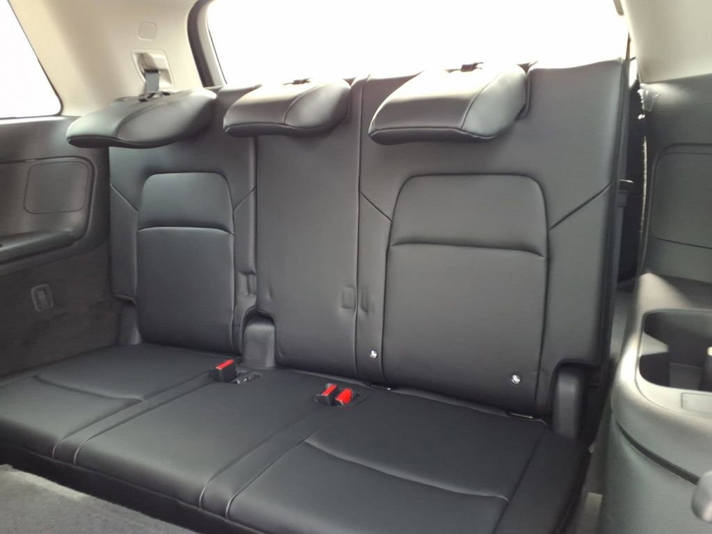 New 2026 Nissan Pathfinder SL image 30