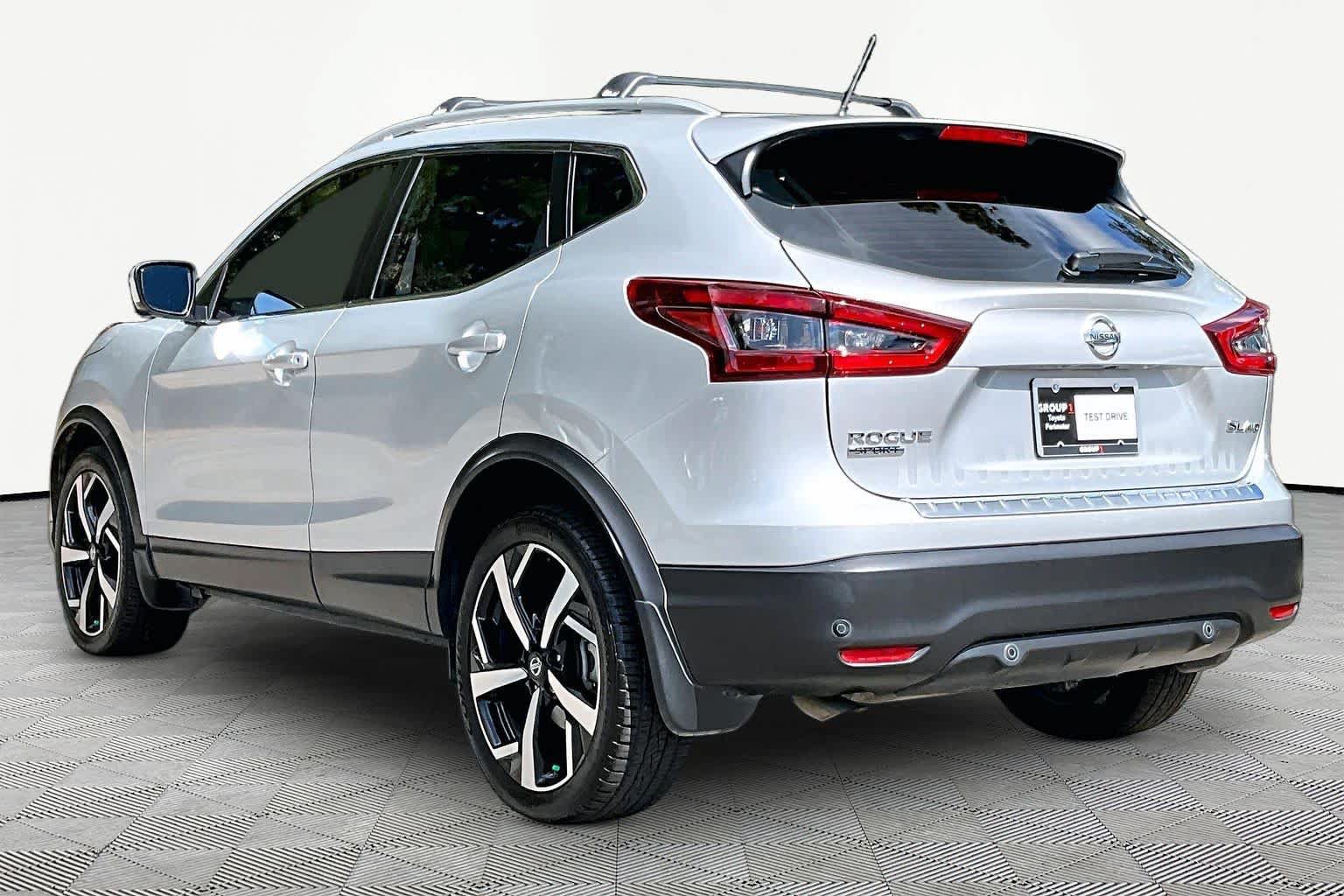 Used 2022 Nissan Rogue Sport SL AWD/4WD image 12