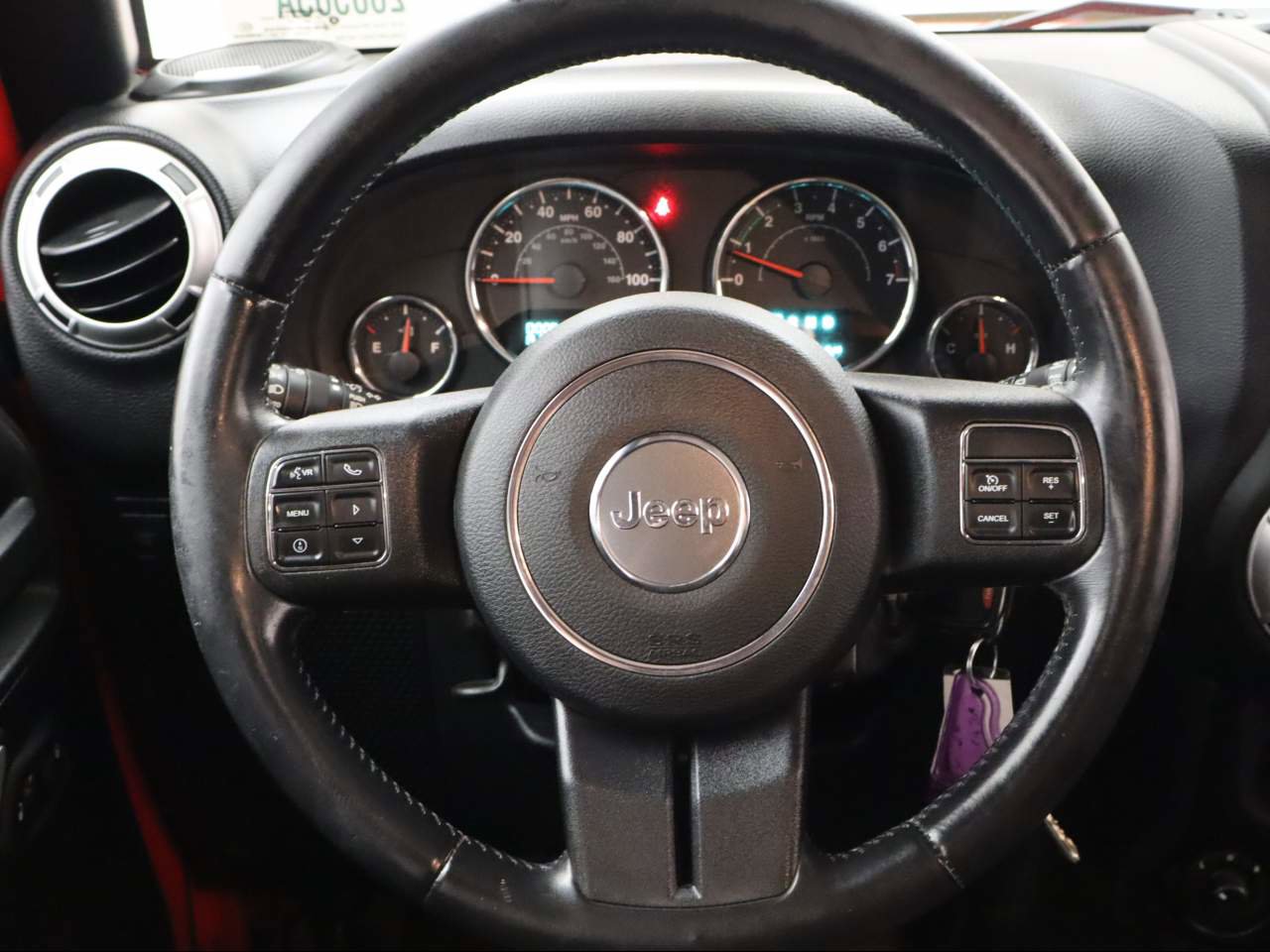 Used 2016 Jeep Wrangler Unlimited Rubicon w/ Connectivity Group image 15