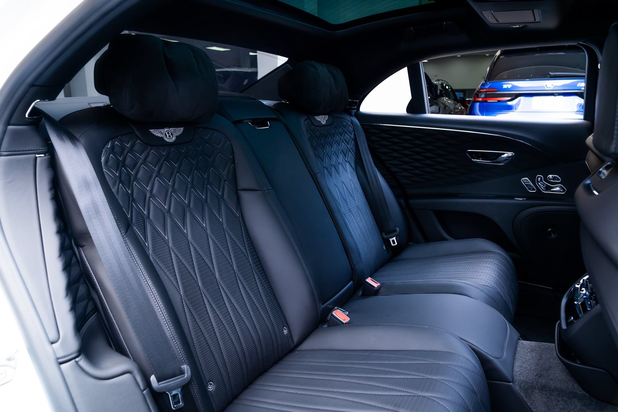 Used 2021 Bentley Flying Spur V8 AWD/4WD image 23