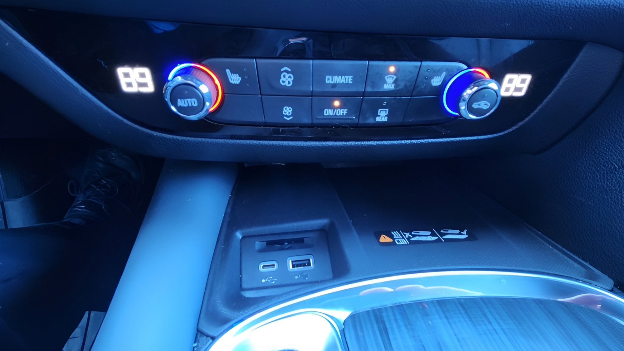 Used 2023 Buick Enclave Essence w/ Trailering Package, 5000 lbs. image 17