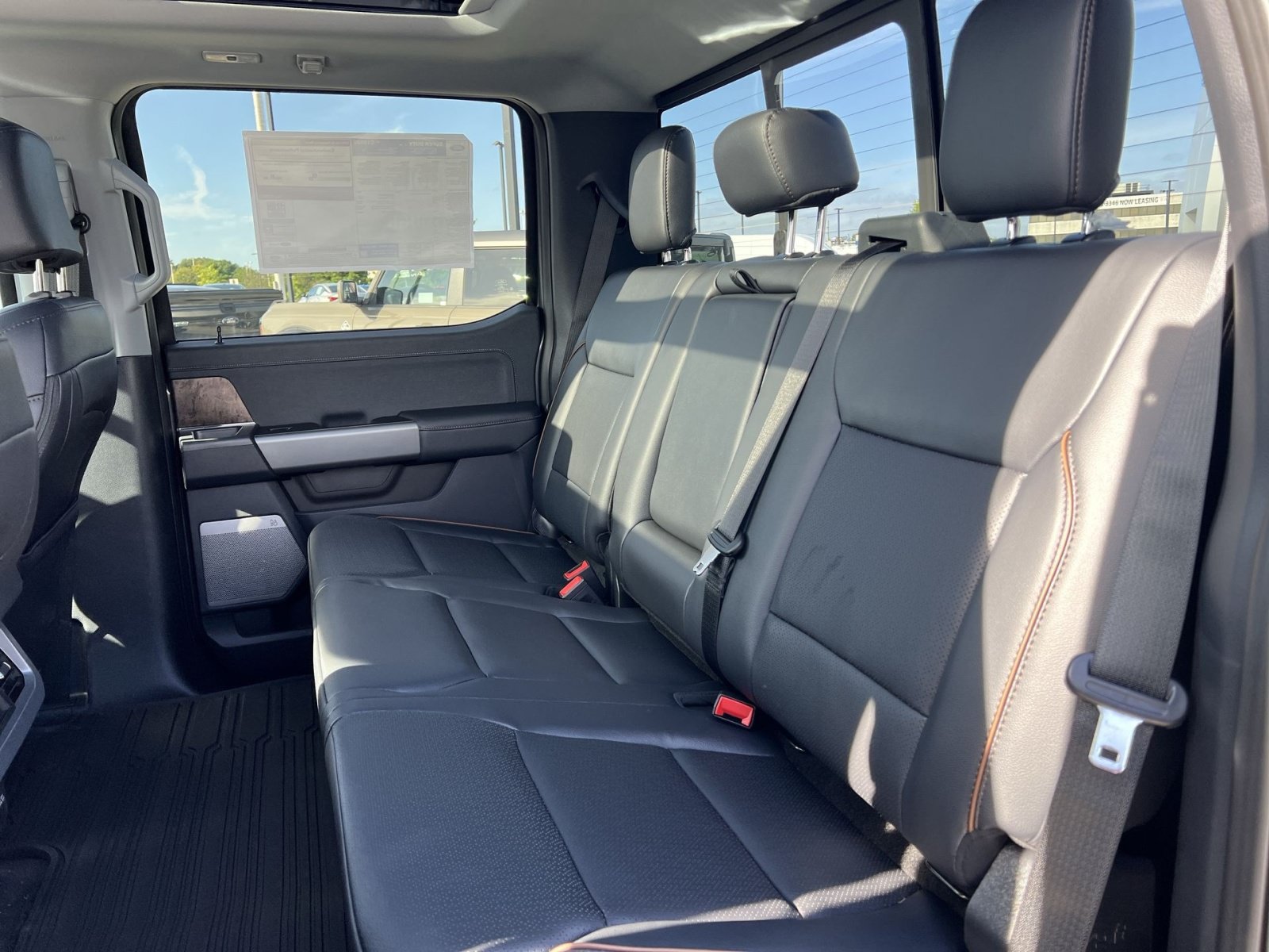 New 2027 Ford F350 Lariat w/ Black Appearance Package AWD/4WD image 25