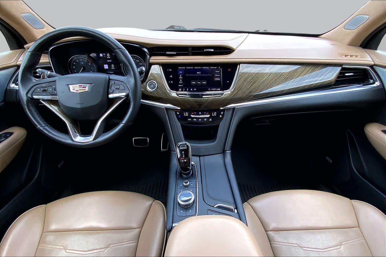 Used 2020 Cadillac XT6 Sport w/ Platinum Package AWD/4WD image 16