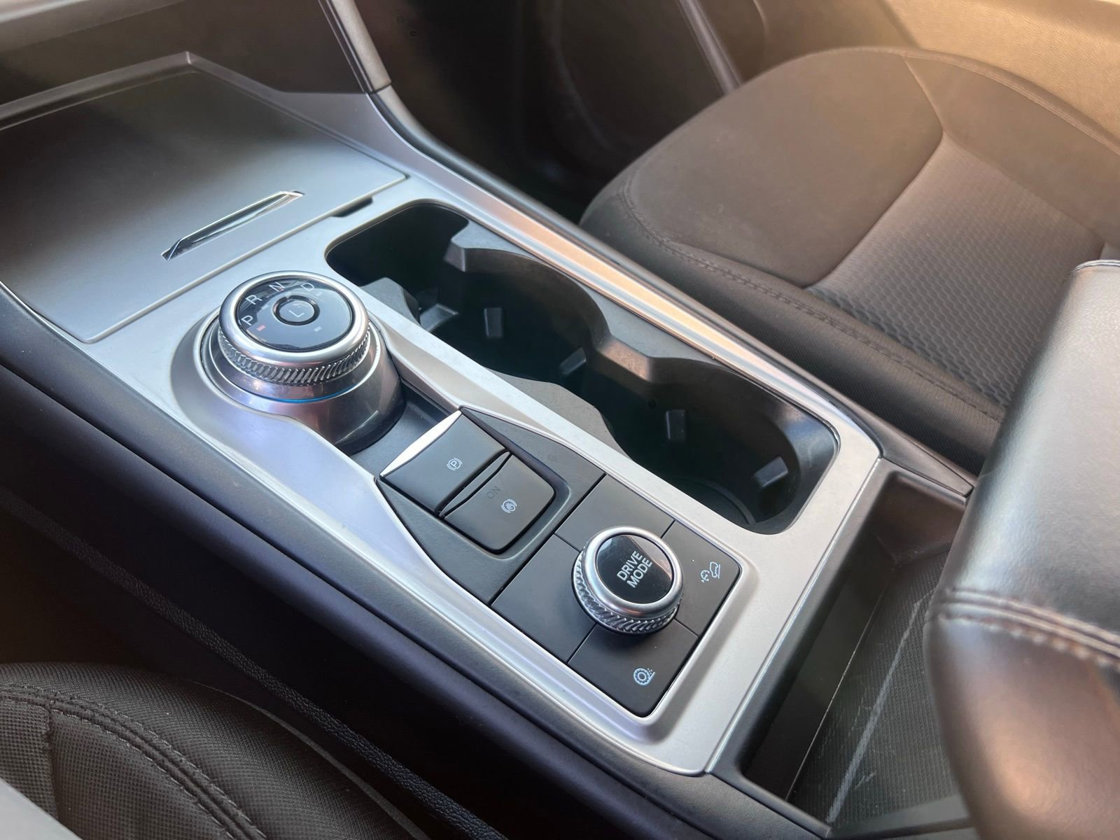 Used 2022 Ford Explorer XLT AWD/4WD image 34