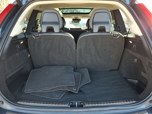 Used 2020 Volvo XC90 T6 Momentum image 31