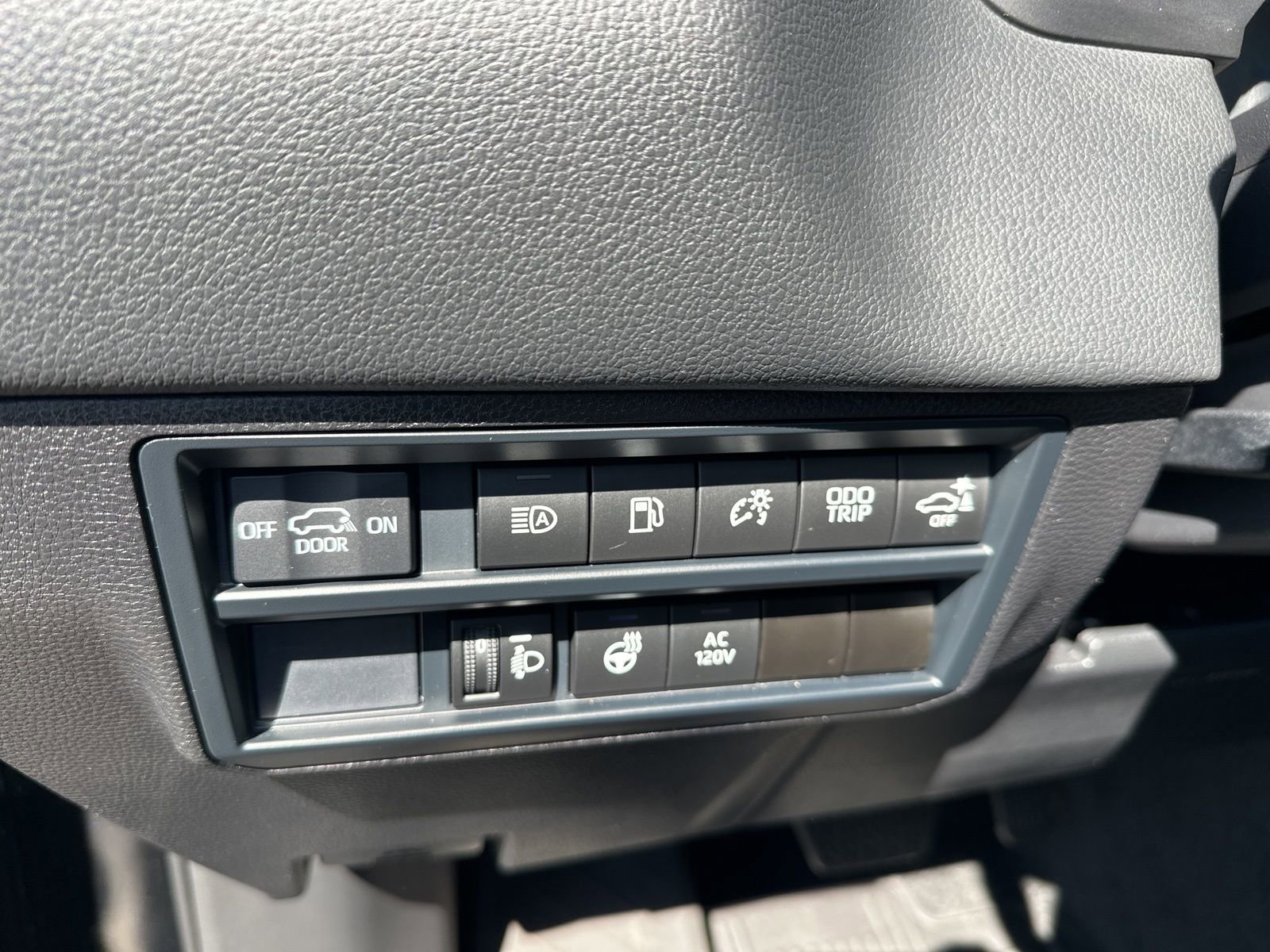 Certified 2025 Toyota Sequoia Limited image 8