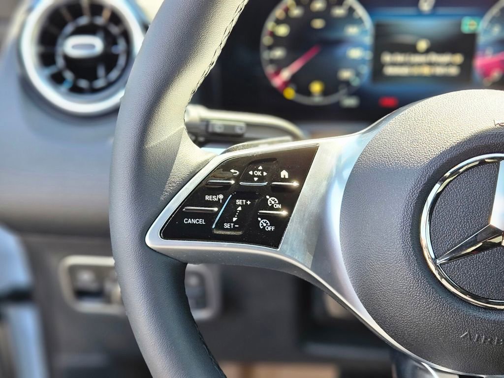 New 2026 Mercedes-Benz GLB 250 4MATIC image 26