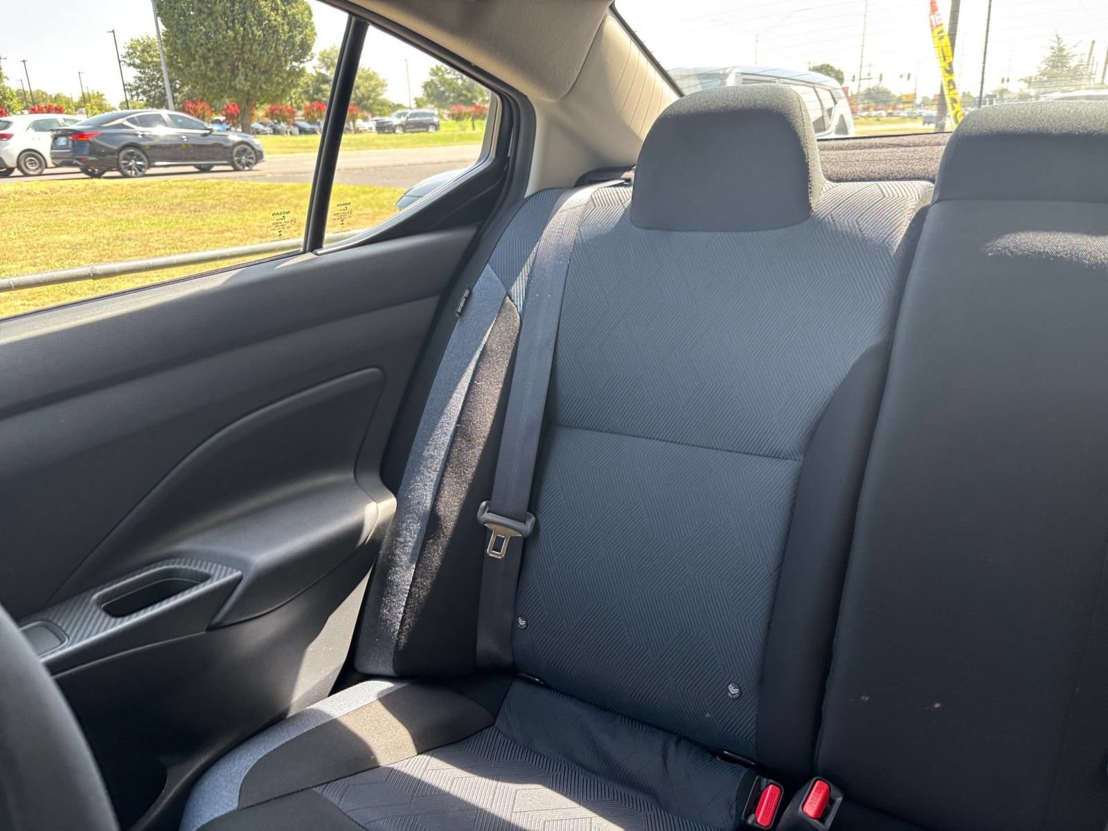 Used 2025 Nissan Versa SV FWD image 37