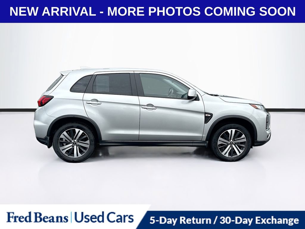Used 2023 Mitsubishi Outlander Sport ES image 9