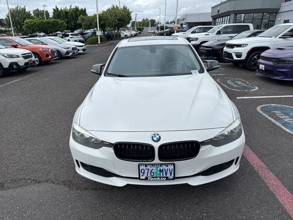 Used 2015 BMW 320i Sedan RWD image 2