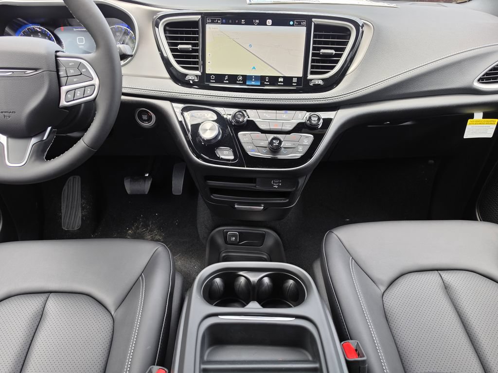 New 2027 Chrysler Pacifica Select w/ Family Tech Group FWD image 14