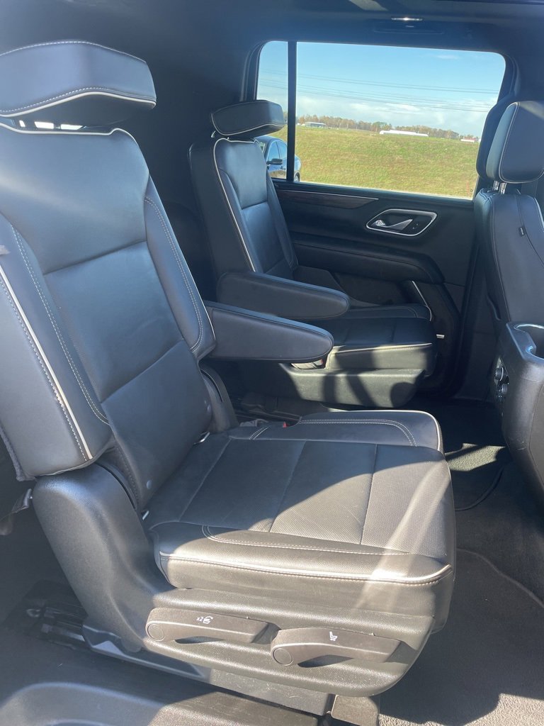 Used 2021 Chevrolet Suburban Premier w/ Premium Package image 42