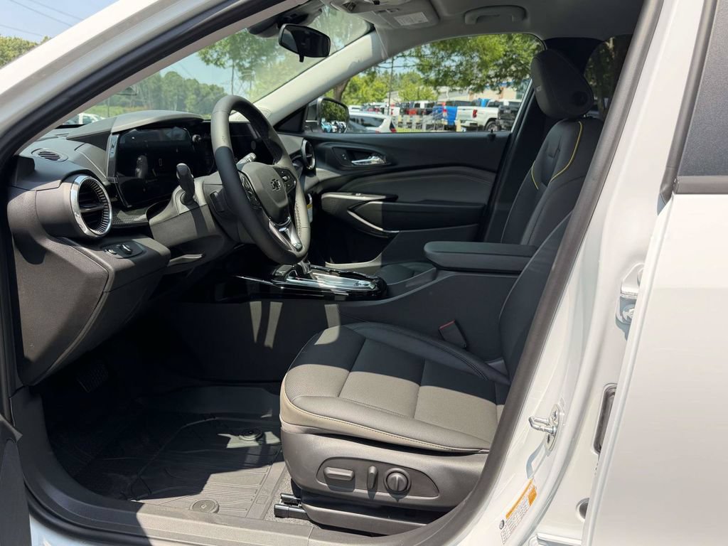 New 2026 Chevrolet Trax ACTIV FWD image 16