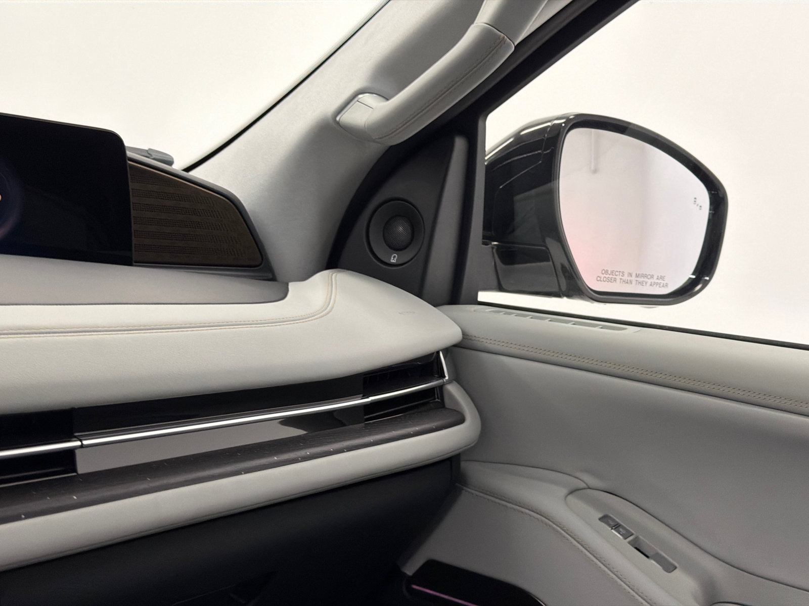 New 2027 Lincoln Navigator L Black Label w/ Black Label Special Edition AWD/4WD image 35
