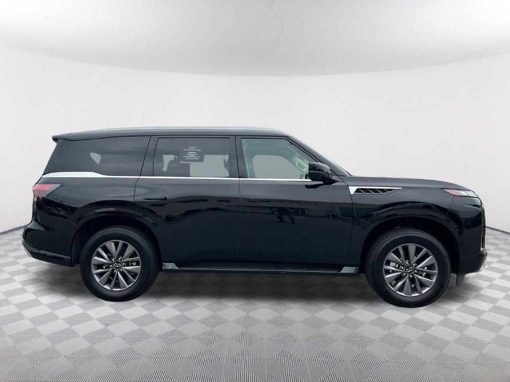 Certified 2025 INFINITI QX80 Pure AWD/4WD image 4