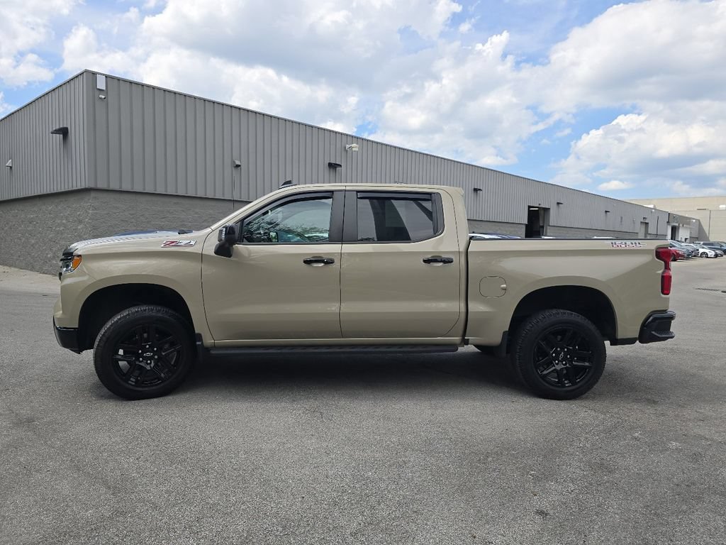Used 2022 Chevrolet Silverado 1500 LT Trail Boss w/ LT Trail Boss Premium Package AWD/4WD image 12