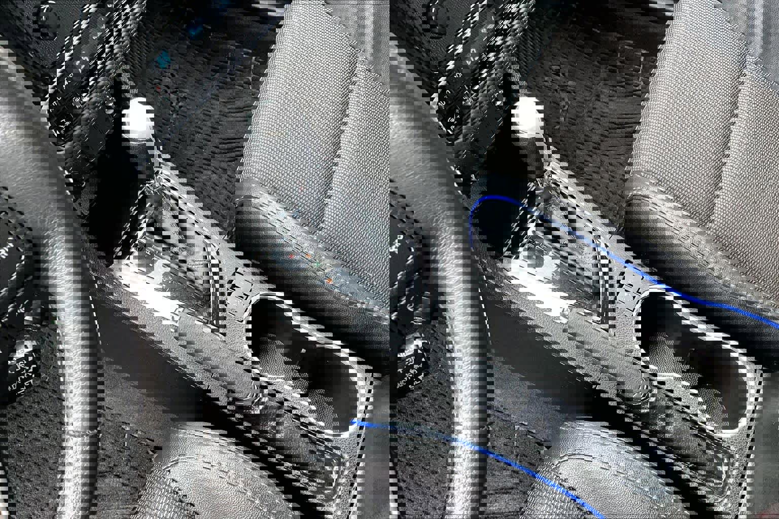 Used 2017 Toyota Corolla SE image 16