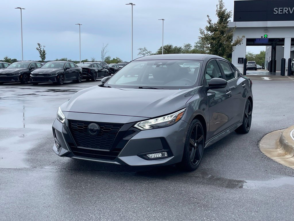 Used 2022 Nissan Sentra SR w/ Midnight Edition FWD image 3