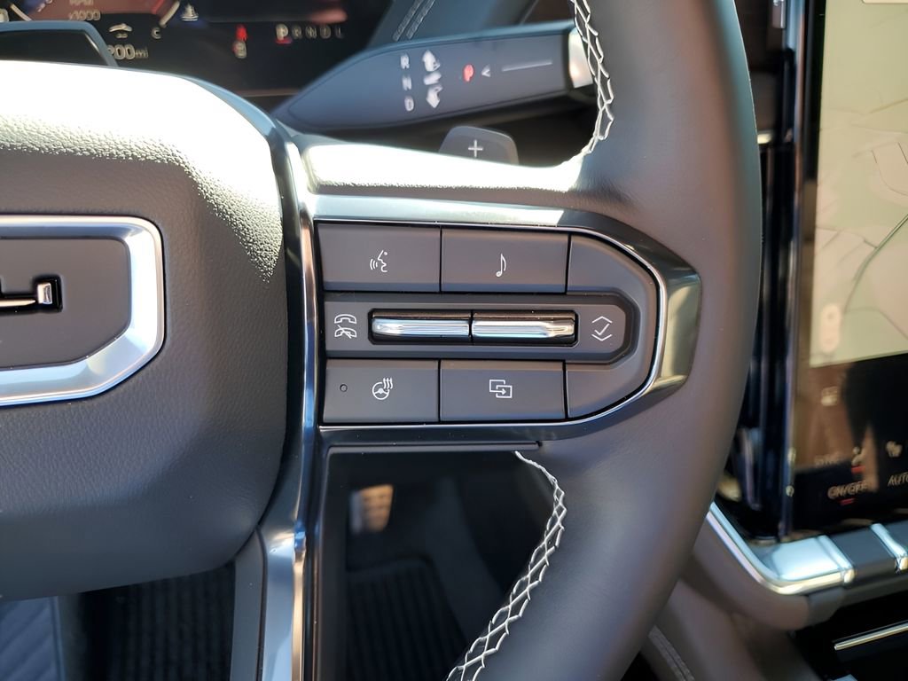 Used 2025 GMC Yukon XL Denali Ultimate image 36