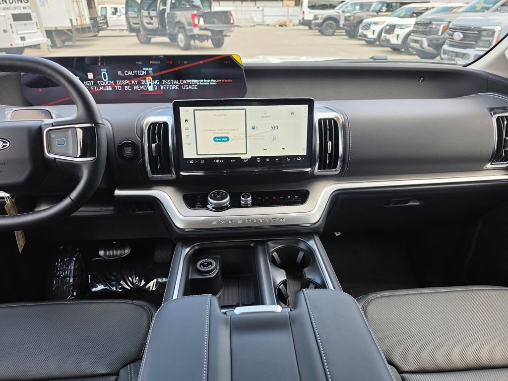New 2027 Ford Expedition Platinum RWD image 17