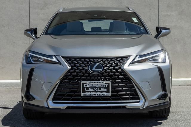 Used 2019 Lexus UX 200 w/ Accessory Package FWD image 2