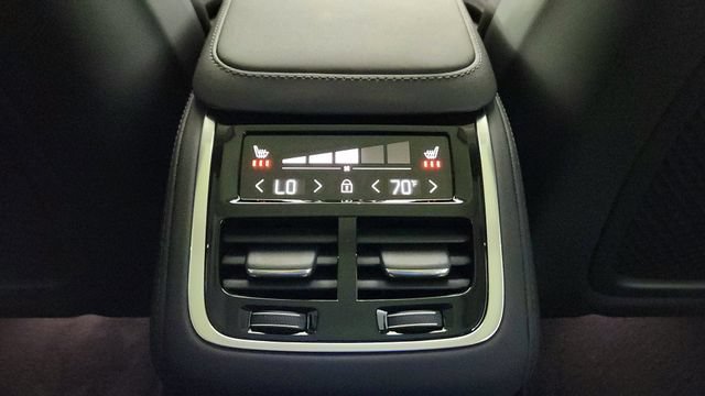 New 2026 Volvo XC90 B6 Ultra w/ Protection Package Premier AWD/4WD image 33