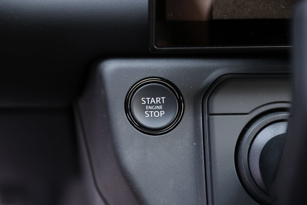 New 2026 Land Rover Defender 110 OCTA AWD/4WD image 28