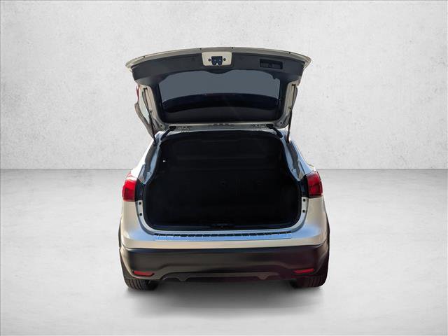 Used 2017 Nissan Rogue Sport S w/ S Appearance Package image 6