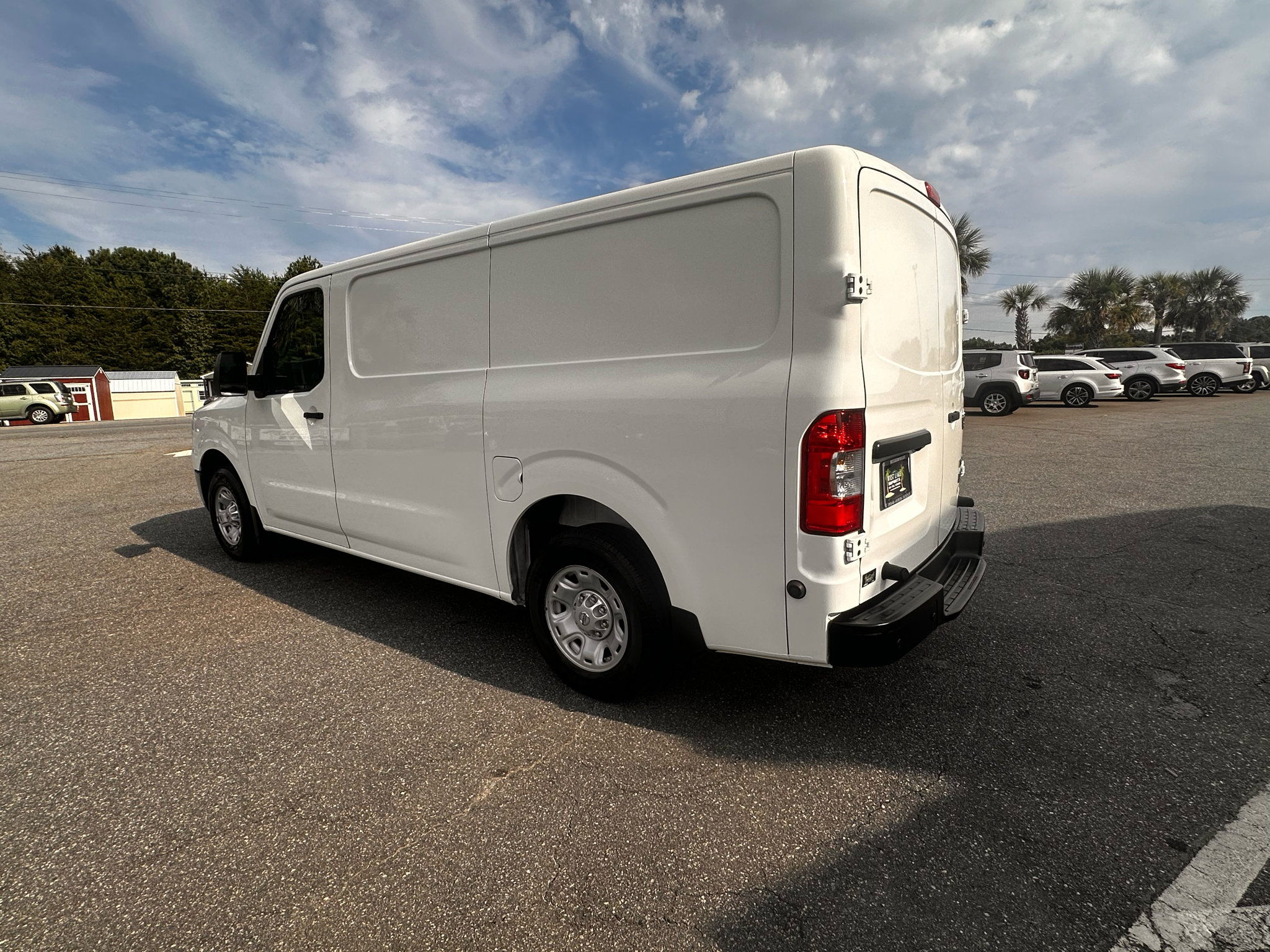 Used 2015 Nissan NV 2500 SV image 24