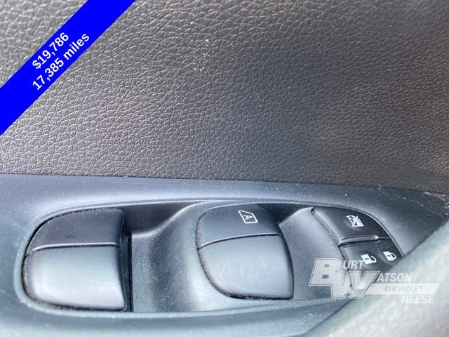 Used 2020 Nissan Rogue S FWD image 13