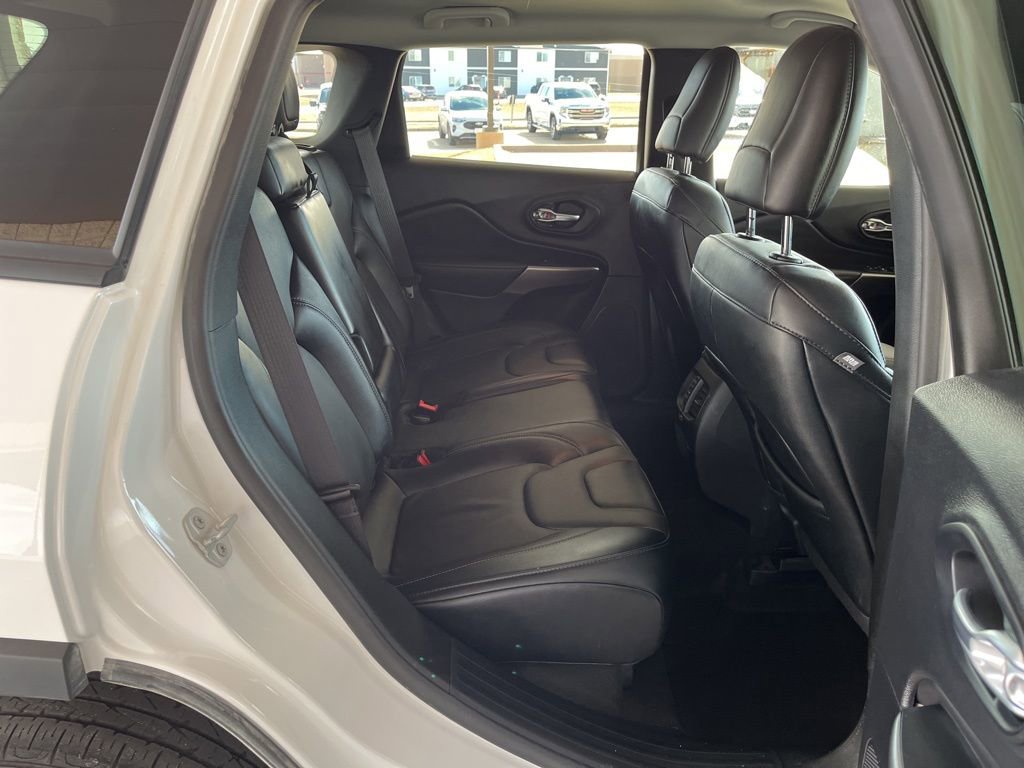 Used 2022 Jeep Cherokee Latitude Lux image 17