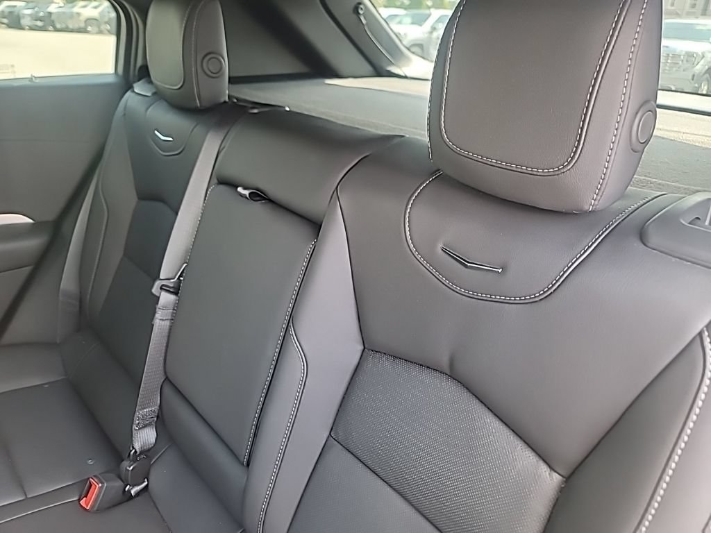 Used 2024 Cadillac XT4 Premium Luxury w/ Technology Package FWD image 14