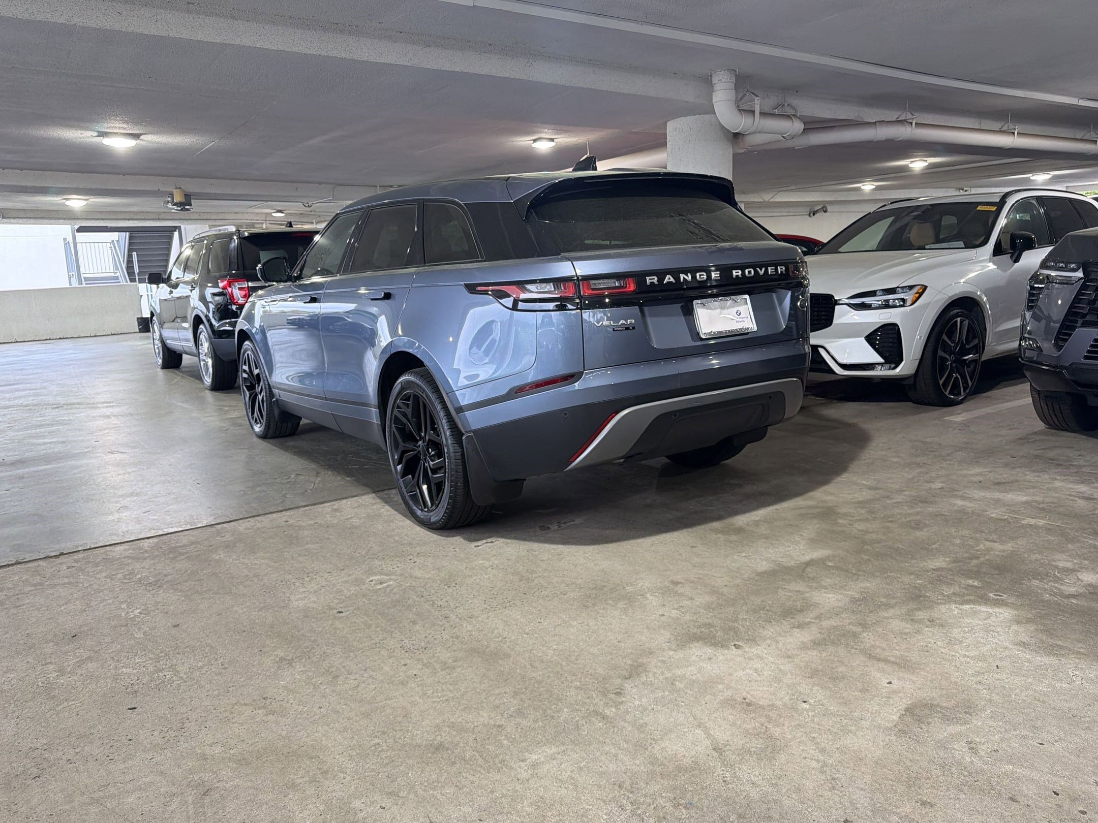 Used 2020 Land Rover Range Rover Velar S image 3
