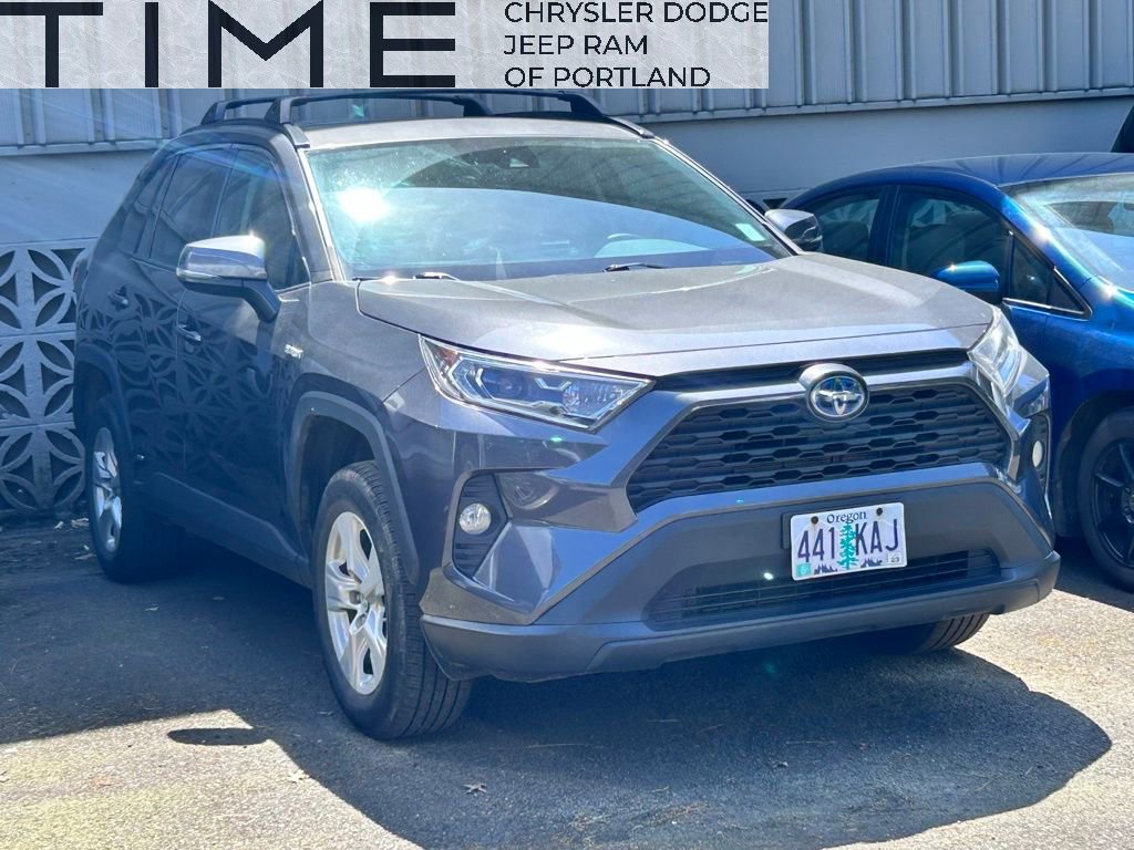 Used 2019 Toyota RAV4 XLE w/ Convenience Package AWD/4WD image 1