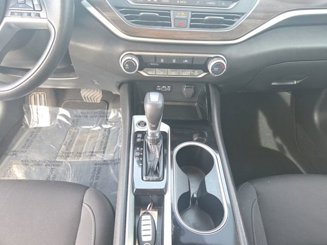 Used 2024 Nissan Altima 2.5 SV image 11