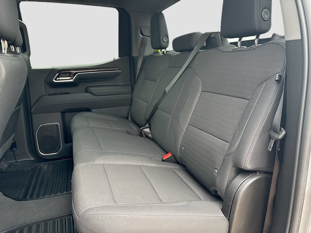 Used 2025 Chevrolet Silverado 1500 LT AWD/4WD image 24