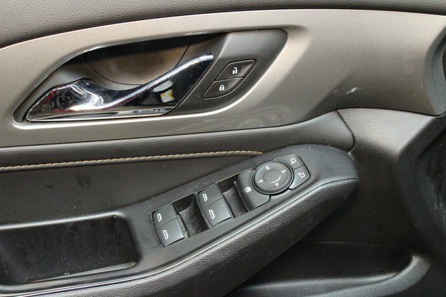 Used 2020 Chevrolet Traverse RS image 19