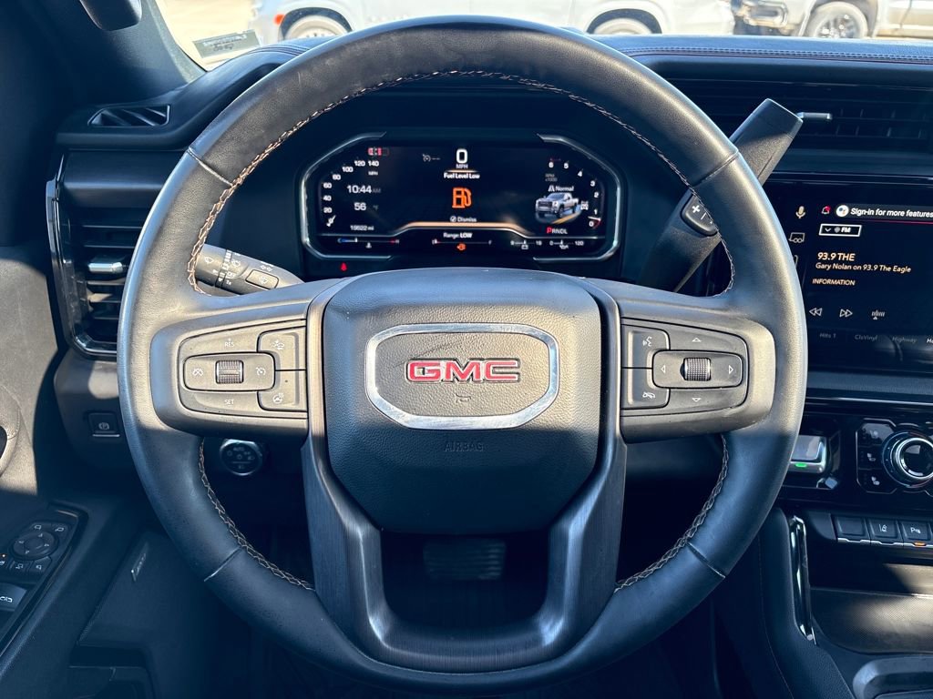 Used 2025 GMC Sierra 2500 AT4 w/ AT4 Premium Plus Package AWD/4WD image 27