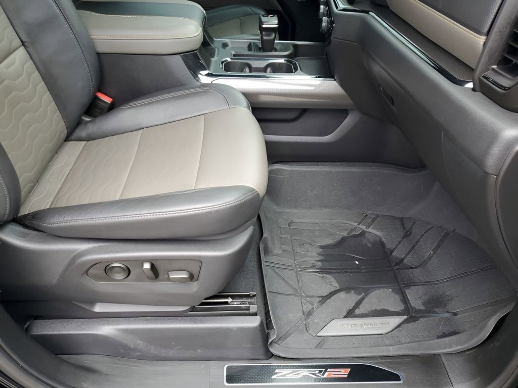 Used 2023 Chevrolet Silverado 1500 ZR2 w/ Technology Package image 16