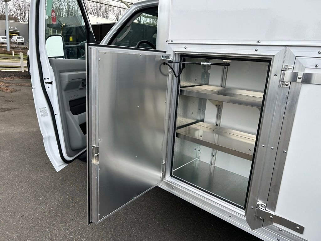 New 2026 Ford E-450 and Econoline 450 Super Duty w/ Power Equipment Group image 13