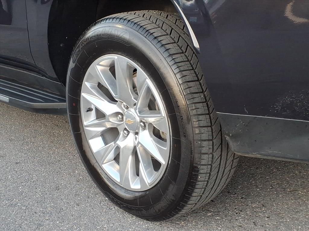 Certified 2023 Chevrolet Suburban Premier image 11