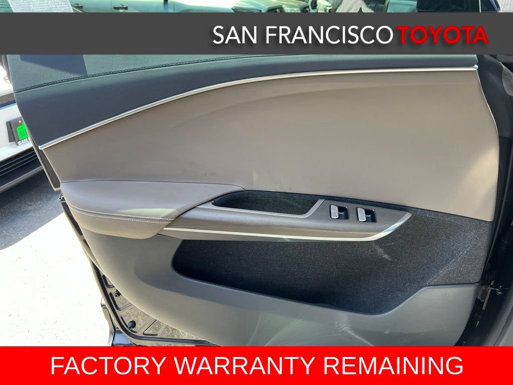 Used 2026 Lucid Gravity Grand Touring AWD/4WD image 35