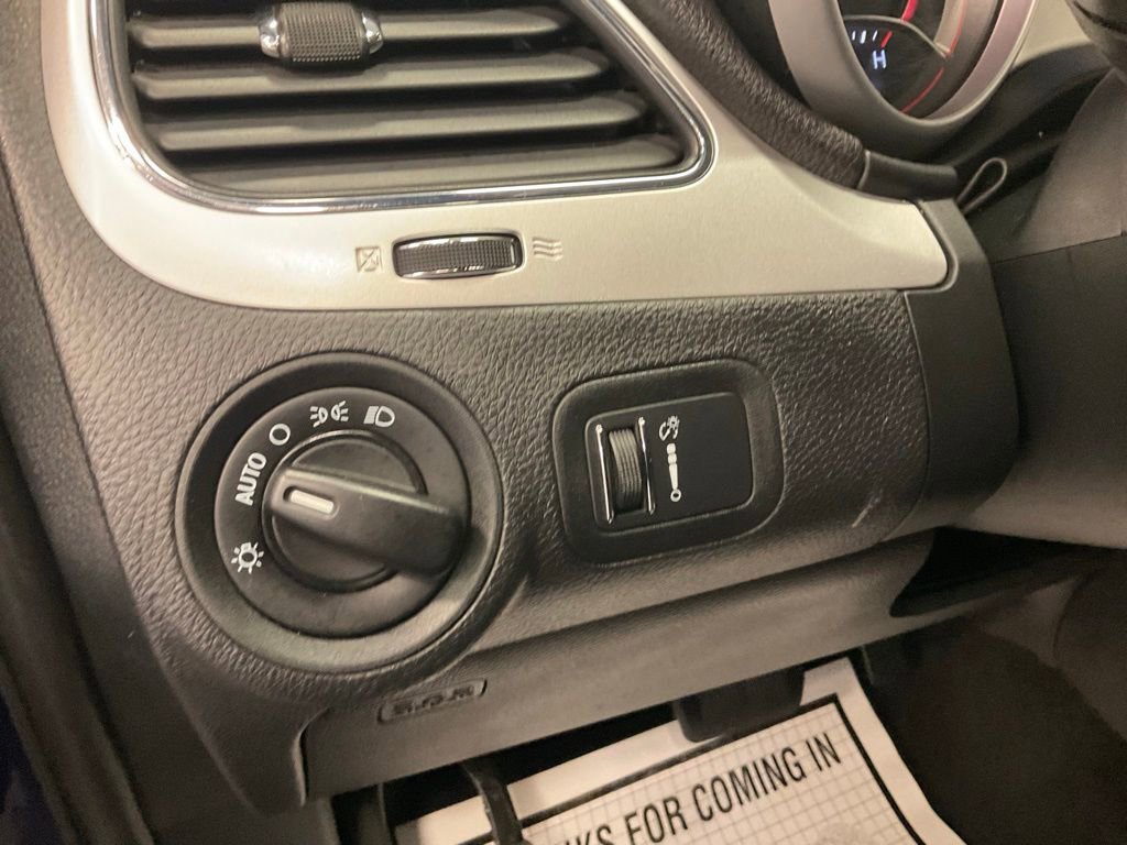 Used 2018 Dodge Journey SE FWD image 14